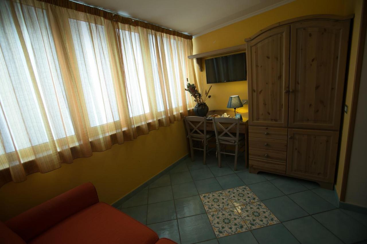Hotel Potenza Naples Exterior photo